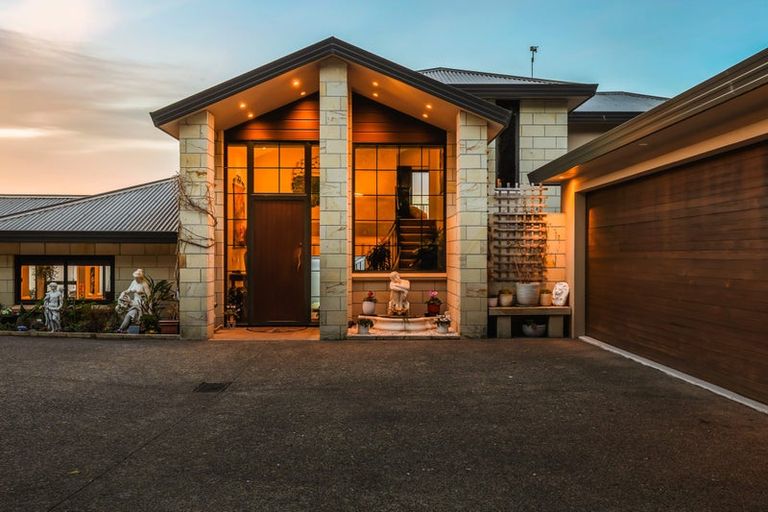 Photo of property in 2/71 Wakeman Road, Acacia Bay, Taupo, 3330