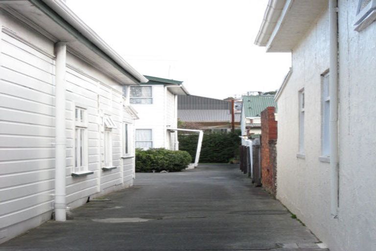 Photo of property in 100a Kilbirnie Crescent, Kilbirnie, Wellington, 6022