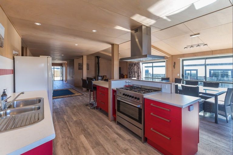 Photo of property in 35 Barling Street, Himatangi Beach, Foxton, 4891