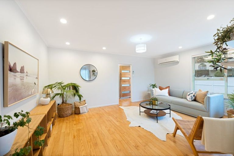 Photo of property in 26a Finlow Drive, Te Atatu South, Auckland, 0610