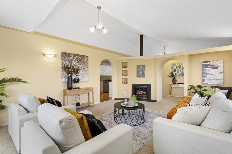 Photo of property in 29 Harbour View Road, Harbour View, Lower Hutt, 5010