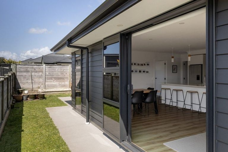 Photo of property in 15 Augusta Rise, Omokoroa, 3114