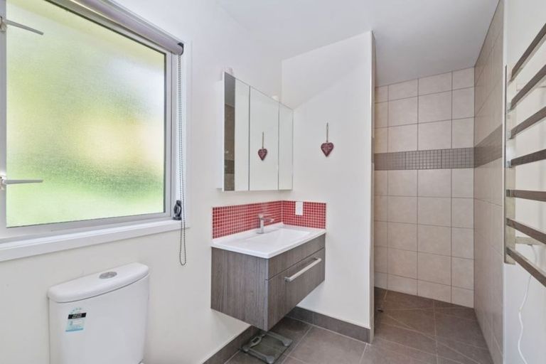 Photo of property in 33 Bodes Lane, Kinloch, Taupo, 3377