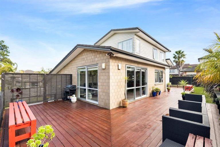 Photo of property in 12 Dunoon Close, Flat Bush, Auckland, 2016