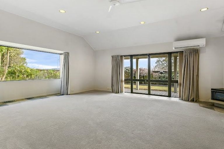 Photo of property in 20 Kurupae Road, Hilltop, Taupo, 3330