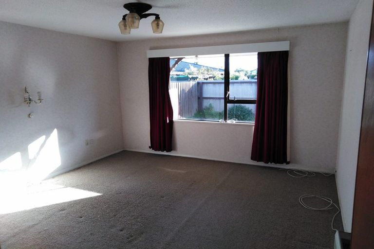 Photo of property in 2/155 Northcote Road, Northcote, Christchurch, 8052