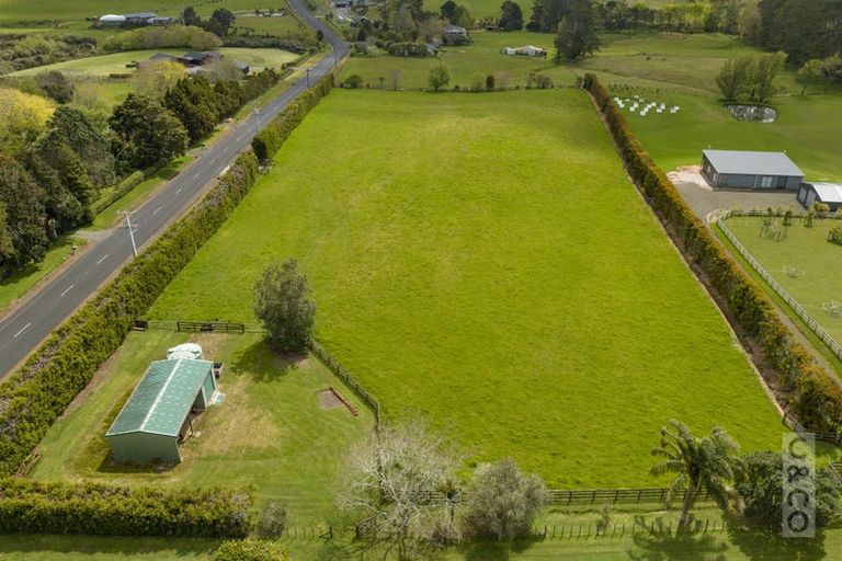 Photo of property in 219 Pomona Road, Kumeu, 0891