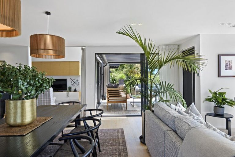 Photo of property in 330 Worsleys Road, Westmorland, Christchurch, 8025