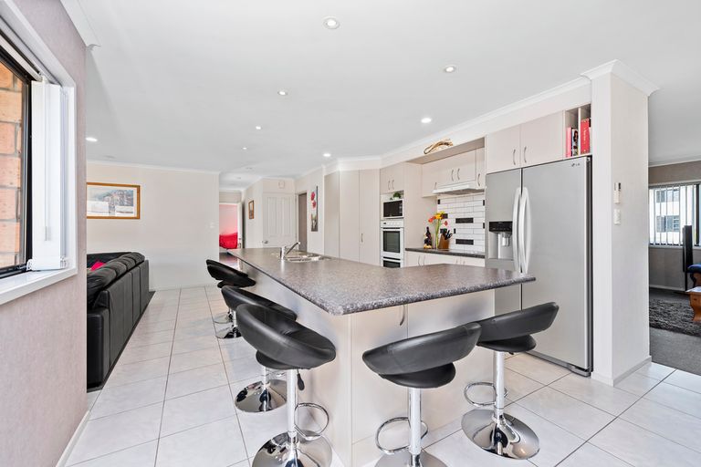 Photo of property in 31 Tomika Crescent, Papamoa Beach, Papamoa, 3118