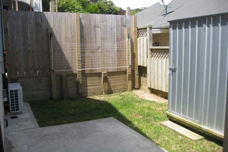 Photo of property in 23 Petherick Crescent, Johnsonville, Wellington, 6037