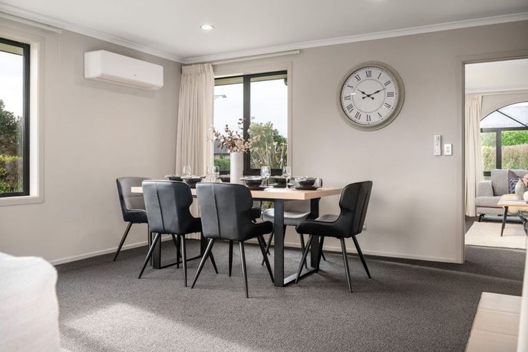 Photo of property in 102 Barrington Drive, Huntington, Hamilton, 3210