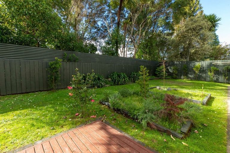 Photo of property in 90 Kawaha Point Road, Kawaha Point, Rotorua, 3010