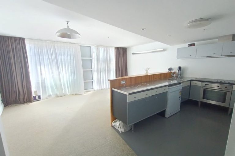 Photo of property in St Pauls Apartments, 76/43 Mulgrave Street, Thorndon, Wellington, 6011