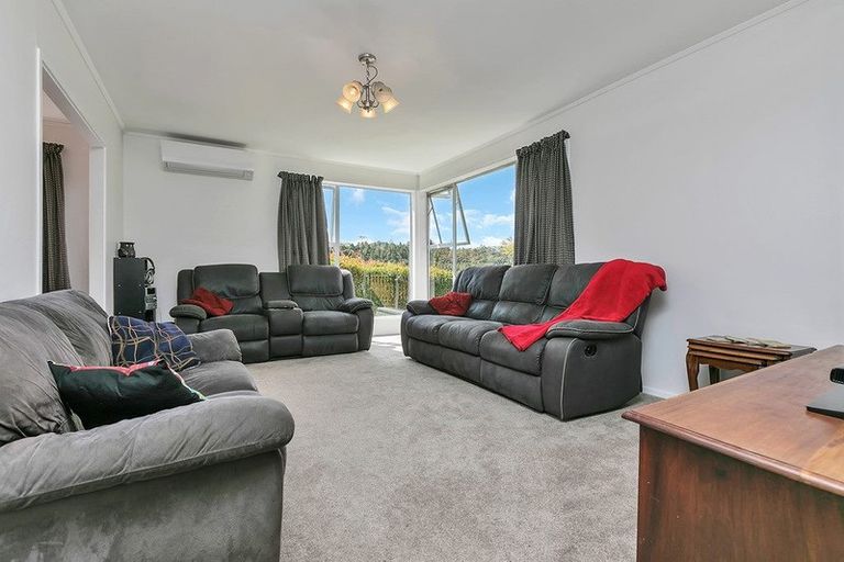 Photo of property in 47 Vandeleur Avenue, Birkdale, Auckland, 0626