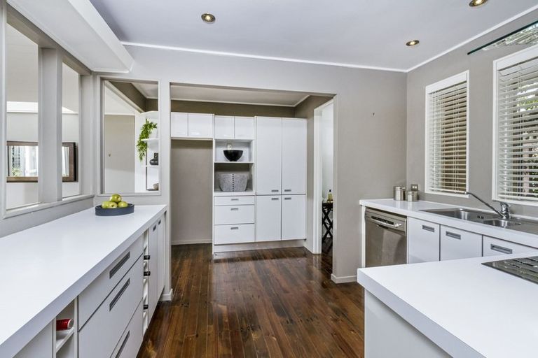 Photo of property in 1/24 Brook Street, Milford, Auckland, 0620