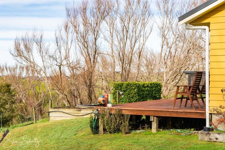 Photo of property in 16 Nikau Lane, Maungaturoto, 0520