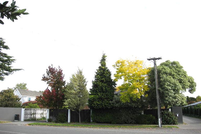 Photo of property in 197 Ilam Road, Ilam, Christchurch, 8041