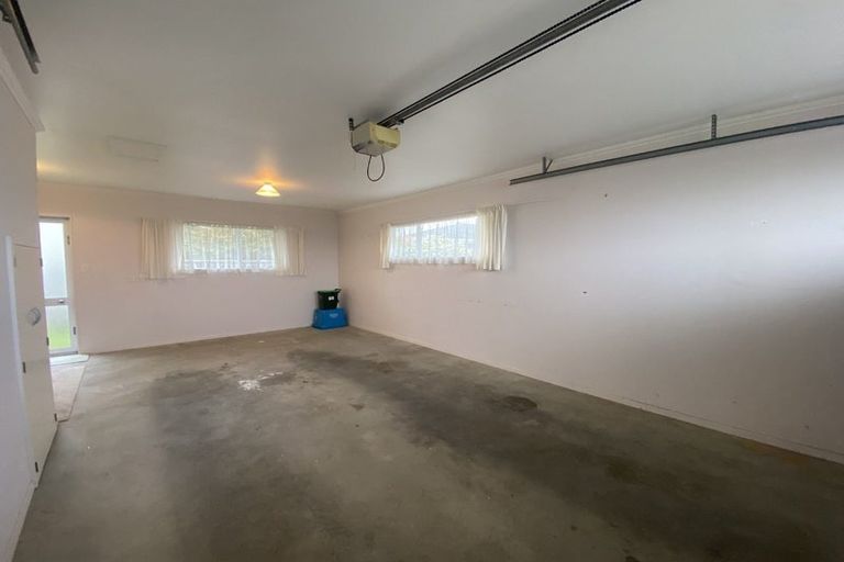 Photo of property in 2/225 Mangorei Road, Merrilands, New Plymouth, 4312