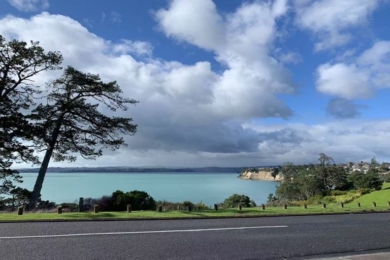 Photo of property in 60 Marine Parade, Mellons Bay, Auckland, 2014