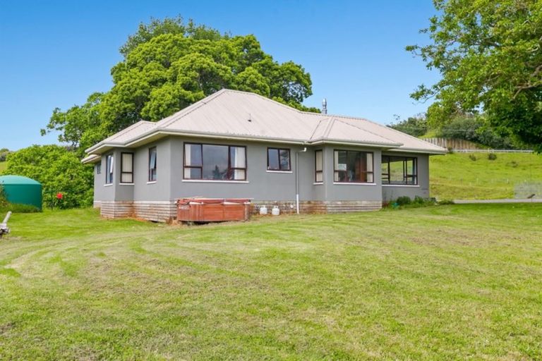 Photo of property in 512 Welcome Bay Road, Welcome Bay, Tauranga, 3175