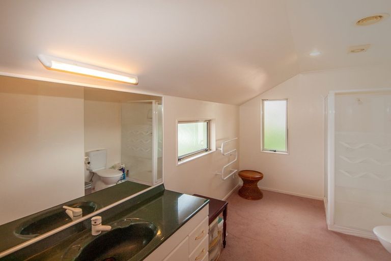 Photo of property in 3 Waverton Terrace, Churton Park, Wellington, 6037