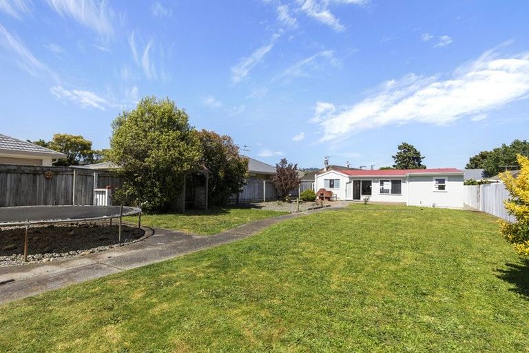 Photo of property in 16 Tawai Street, Trentham, Upper Hutt, 5018