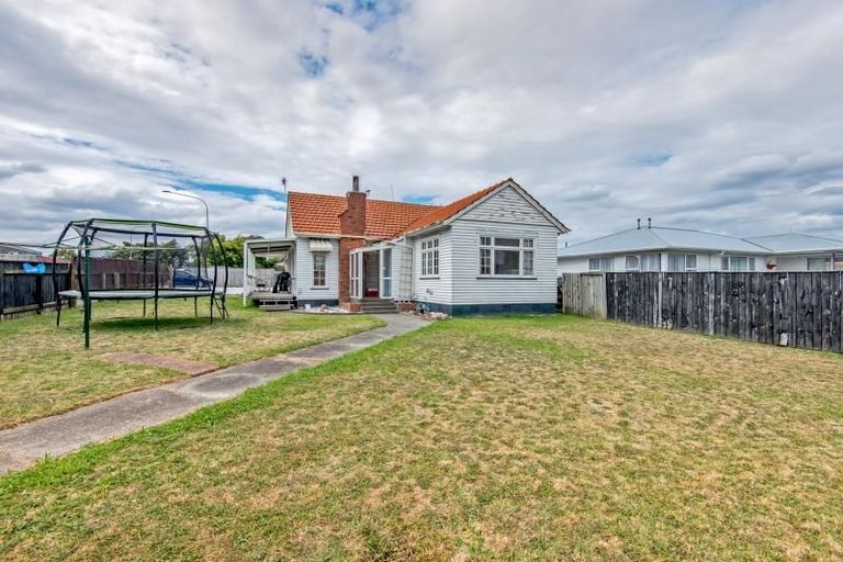 Photo of property in 1006 Tremaine Avenue, Roslyn, Palmerston North, 4414