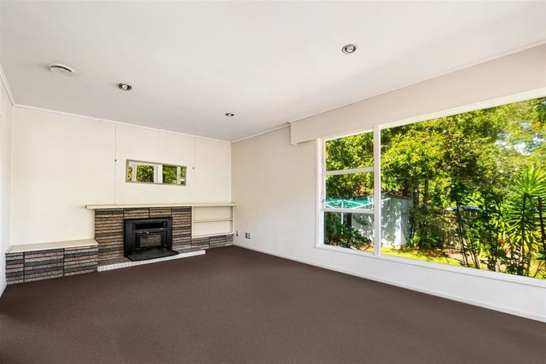 Photo of property in 66 Weldene Avenue, Glenfield, Auckland, 0629