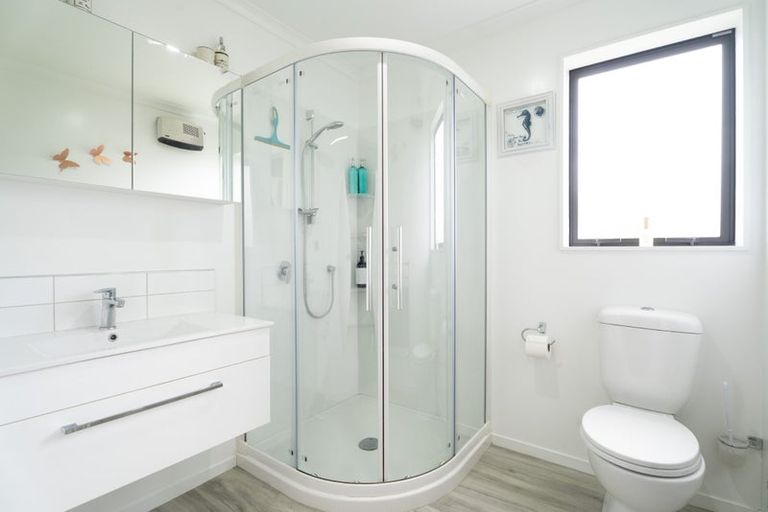 Photo of property in 35 Trelawny Terrace, Grenada Village, Wellington, 6037