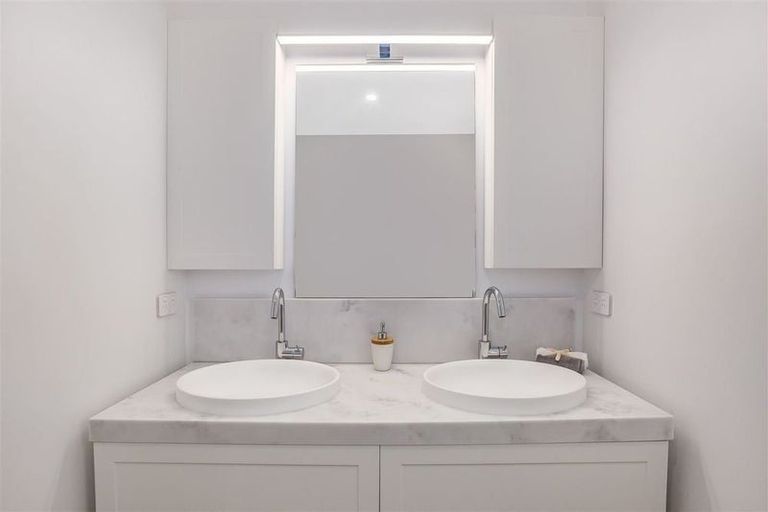 Photo of property in 16 Schooner Drive, Whitby, Porirua, 5024