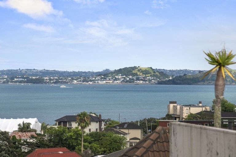 Photo of property in 2/25 Waimarie Street, Saint Heliers, Auckland, 1071