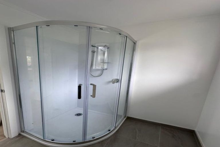 Photo of property in 287 Glengarry Road, Glen Eden, Auckland, 0602