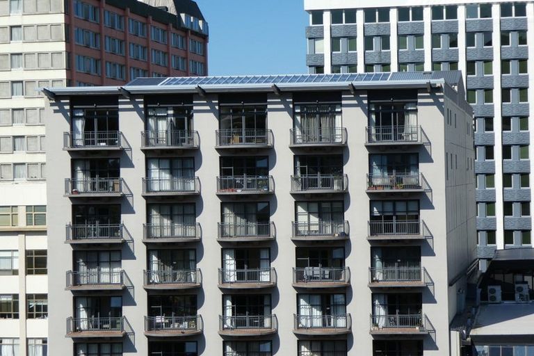 Photo of property in Atrium Towers, 9f/154 The Terrace, Wellington Central, Wellington, 6011