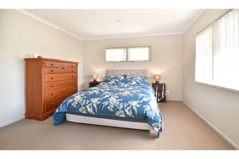 Photo of property in 5a Hammond Avenue, Hatfields Beach, Orewa, 0931