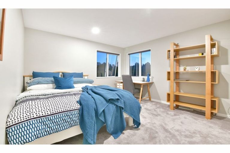 Photo of property in 12 Seaview Crescent, Hatfields Beach, Orewa, 0931