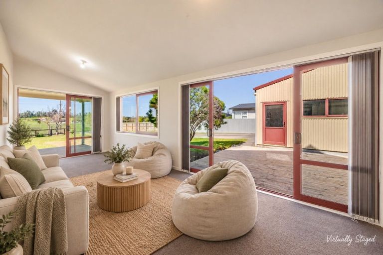 Photo of property in 36 Ellison Street, Otane, 4202