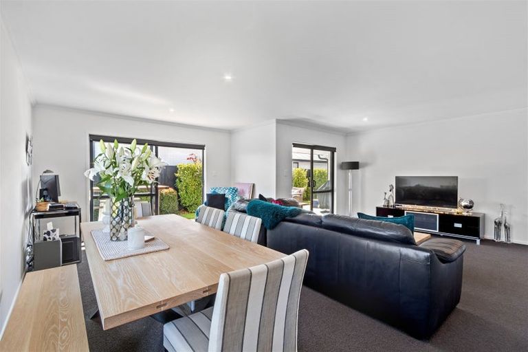 Photo of property in 8 Parawai Street, Marshland, Christchurch, 8083