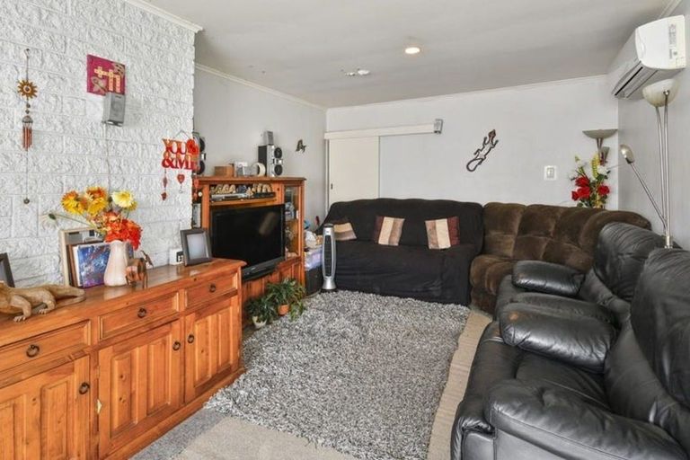 Photo of property in 27 Halver Road, Hillpark, Auckland, 2102