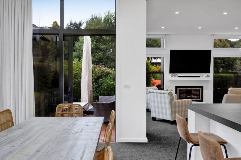 Photo of property in 91a Karina Road, Merrilands, New Plymouth, 4312