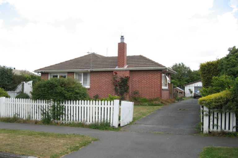 Photo of property in 19 Everest Street, Burnside, Christchurch, 8053