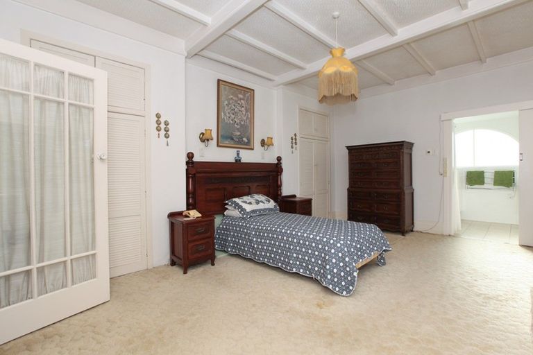 Photo of property in 112 Great South Road, Huntly, 3700