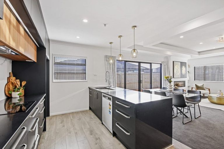 Photo of property in 7 Dianthus Place, Wigram, Christchurch, 8025