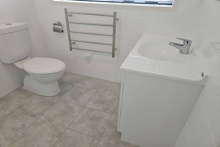 Photo of property in 2 Charlise Place, Onerahi, Whangarei, 0110