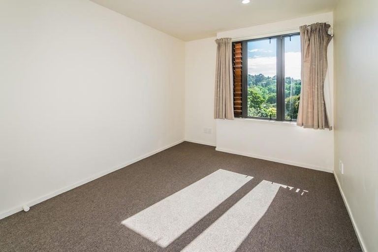 Photo of property in 15/11 The Avenue, Albany, Auckland, 0632