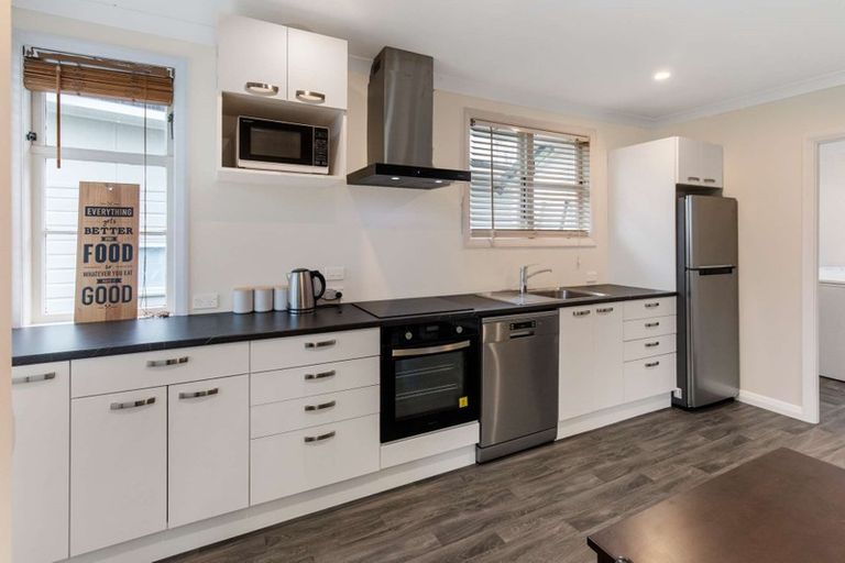 Photo of property in 15a Brown Terrace, Te Puke, 3119