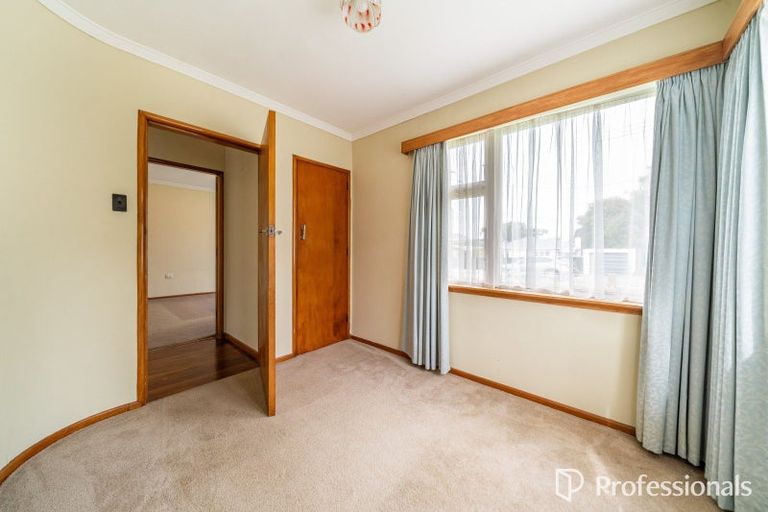 Photo of property in 9 Hugh Duncan Street, Haywards, Lower Hutt, 5018
