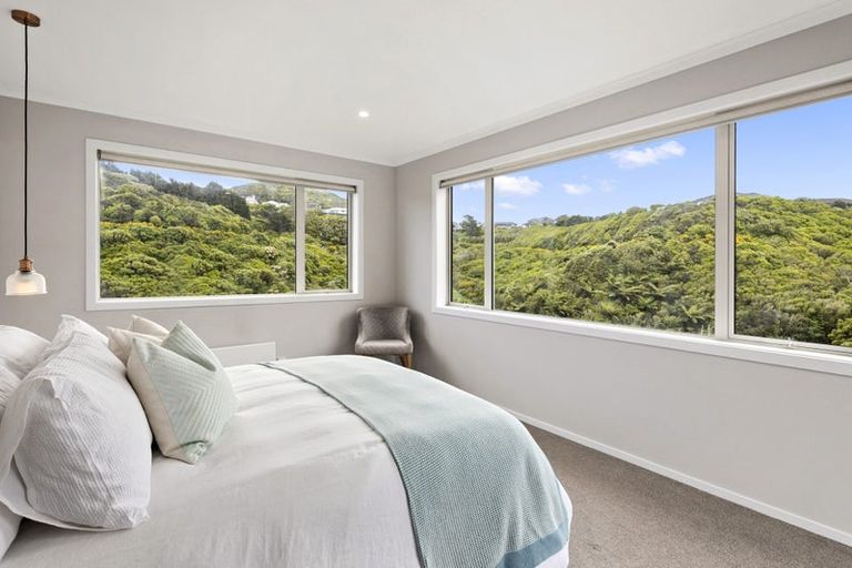 Photo of property in 3 Makomako Road, Brooklyn, Wellington, 6021