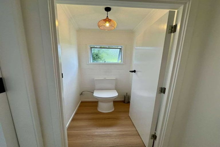 Photo of property in 3 Hartley Terrace, Massey, Auckland, 0614