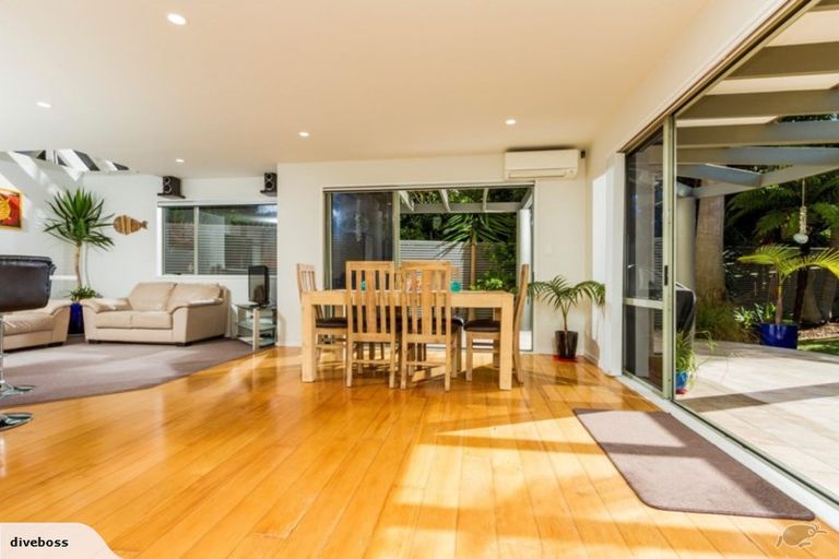 Photo of property in 7a Valley Road, Browns Bay, Auckland, 0630