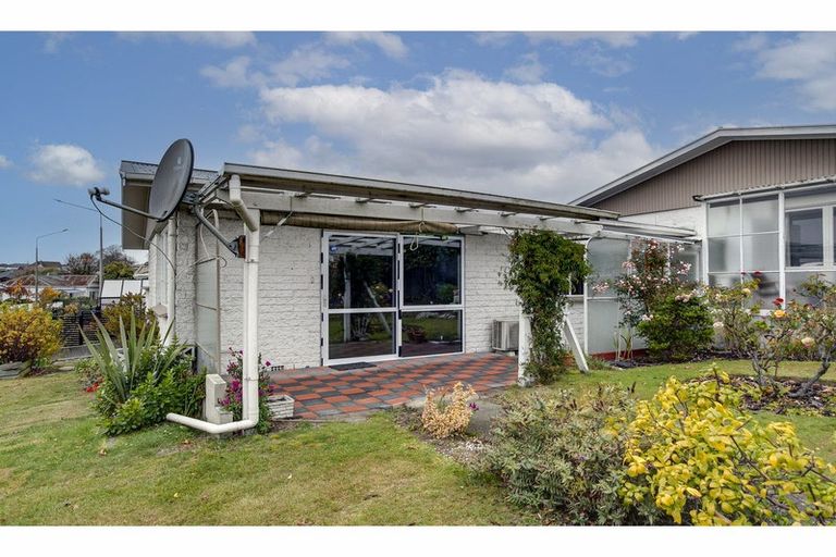 Photo of property in 1-2/8a Douglas Street, Highfield, Timaru, 7910